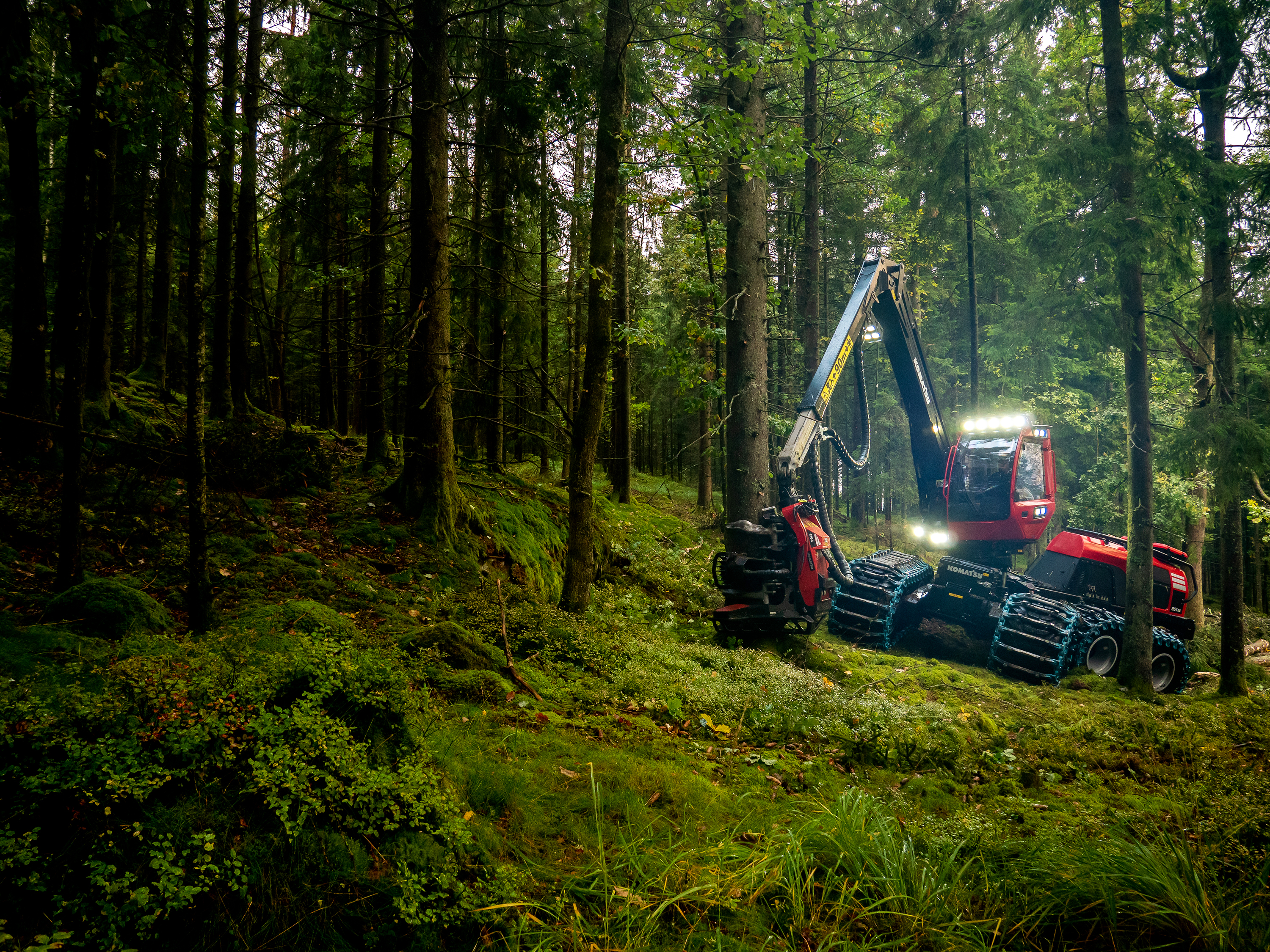 komatsu-951xc-4.jpg?thn=0&w=